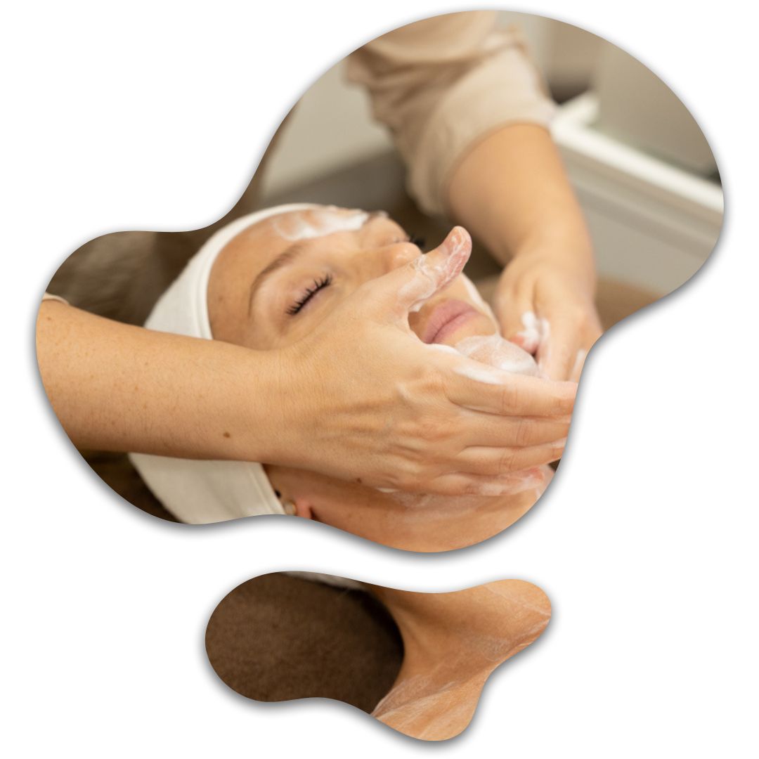 Limpieza profunda profesional Re-LUMINA Lorena Asensio Peeling de ácidos antiaging : Renueva las células, reduce arrugas y aclara manchas.